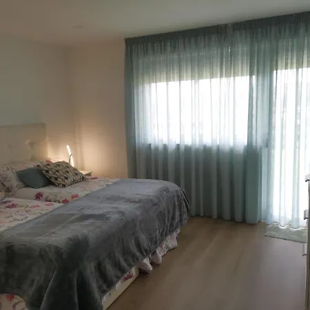 Con Estupendas Vistas *