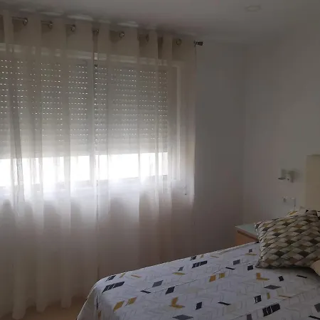 Con Estupendas Vistas *