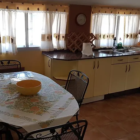 Con Estupendas Vistas